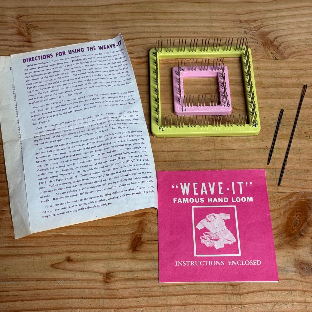Vintage Weave-It Hand Loom Set 2 Sizes Pin Loom with Instructions and Needles